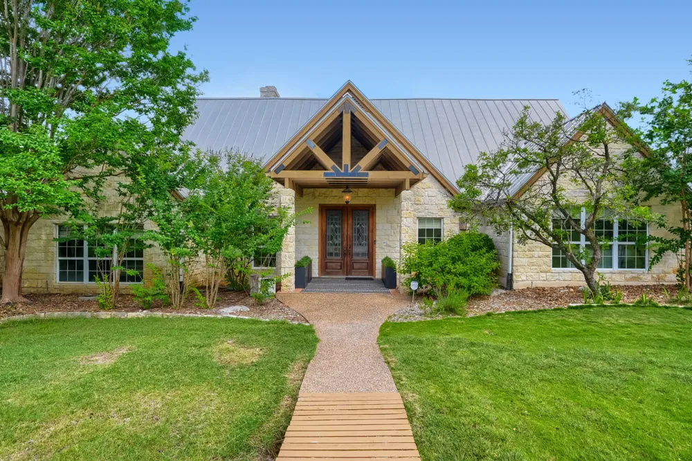 222 Winn Valley Drive Wimberley, TX 78676