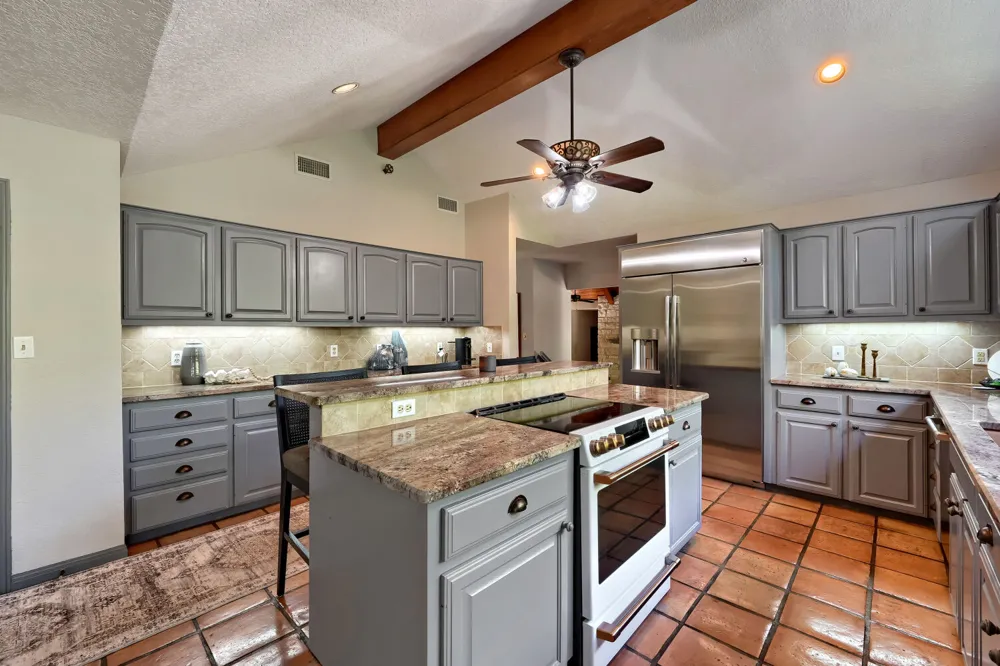 222 Winn Valley Drive Wimberley, TX 78676