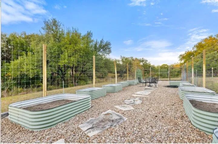 222 Winn Valley Drive Wimberley, TX 78676