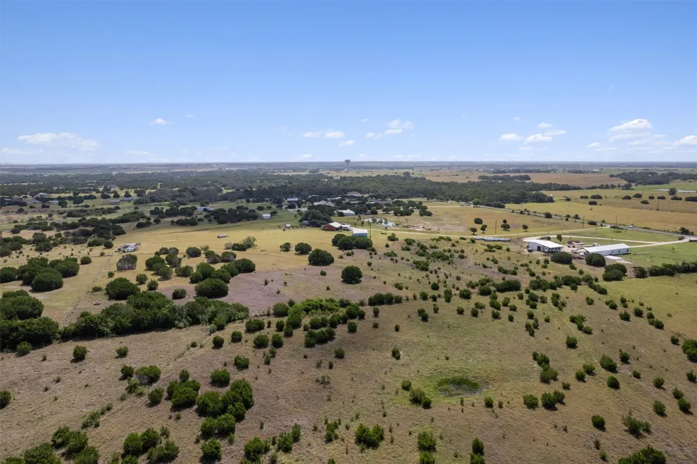 1400 County Road 221 Florence, TX 76527