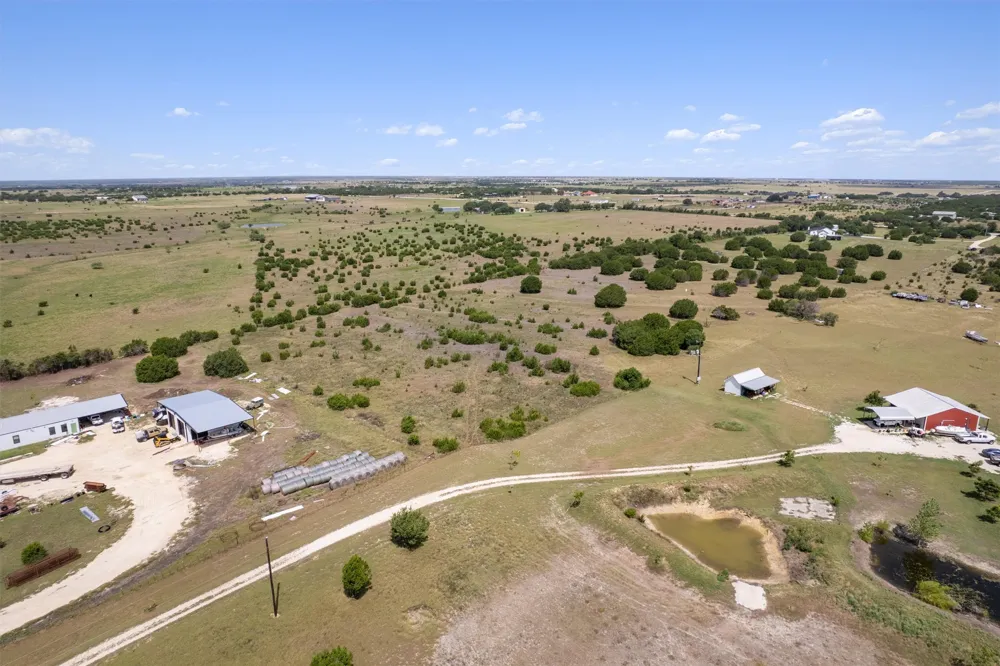 1400 County Road 221 Florence, TX 76527