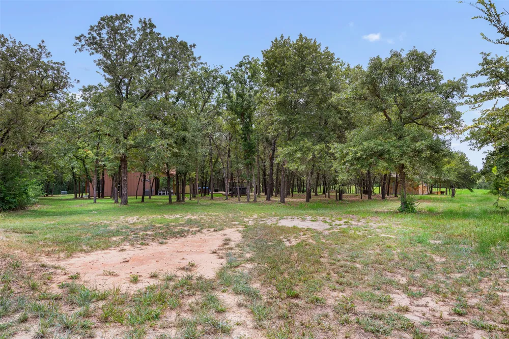 6944 County Road 132 Somerville, TX 77879