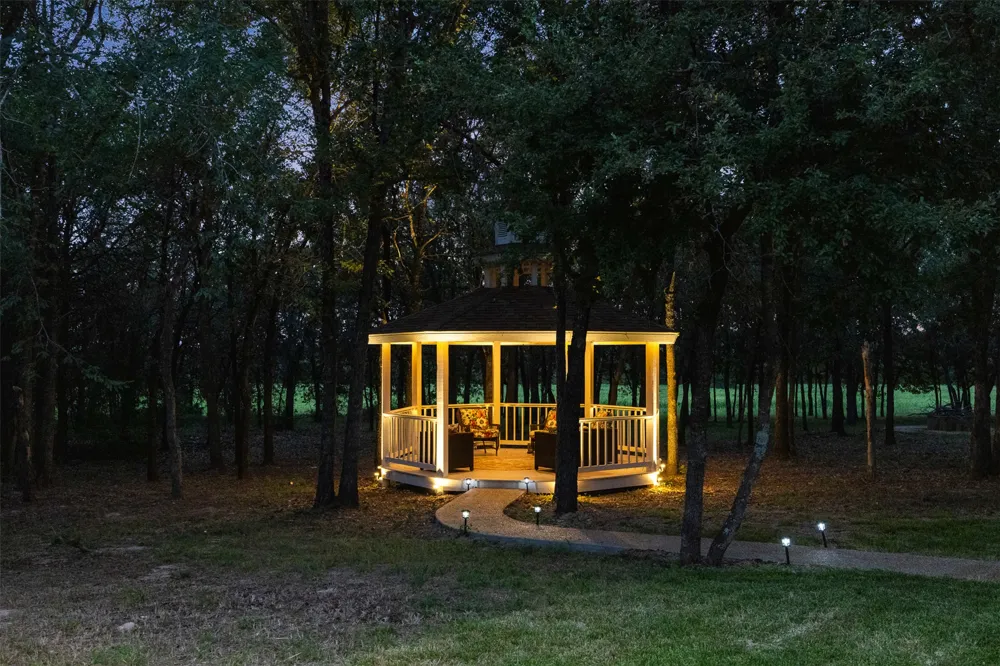 6944 County Road 132 Somerville, TX 77879