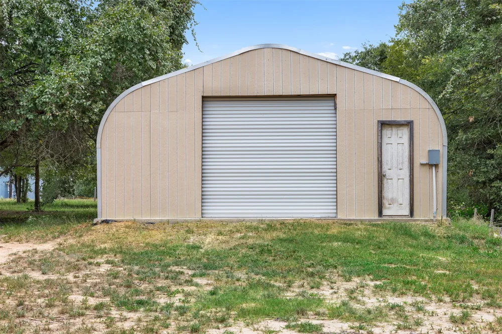 6944 County Road 132 Somerville, TX 77879
