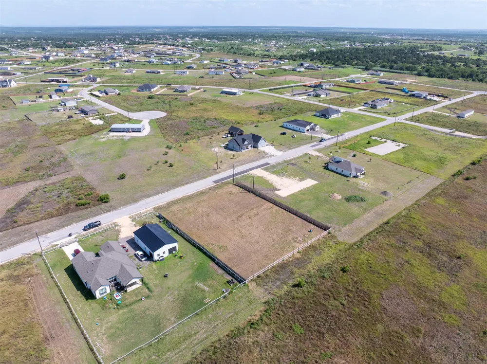 205 Desperado Loop Del Valle, TX 78617
