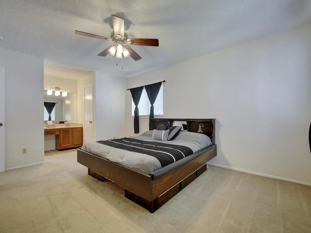 8421 Spring Valley Drive Austin, TX 78736