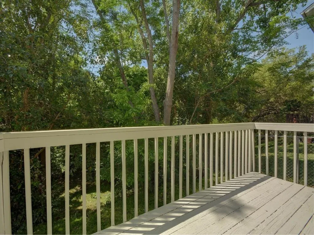 8421 Spring Valley Drive Austin, TX 78736