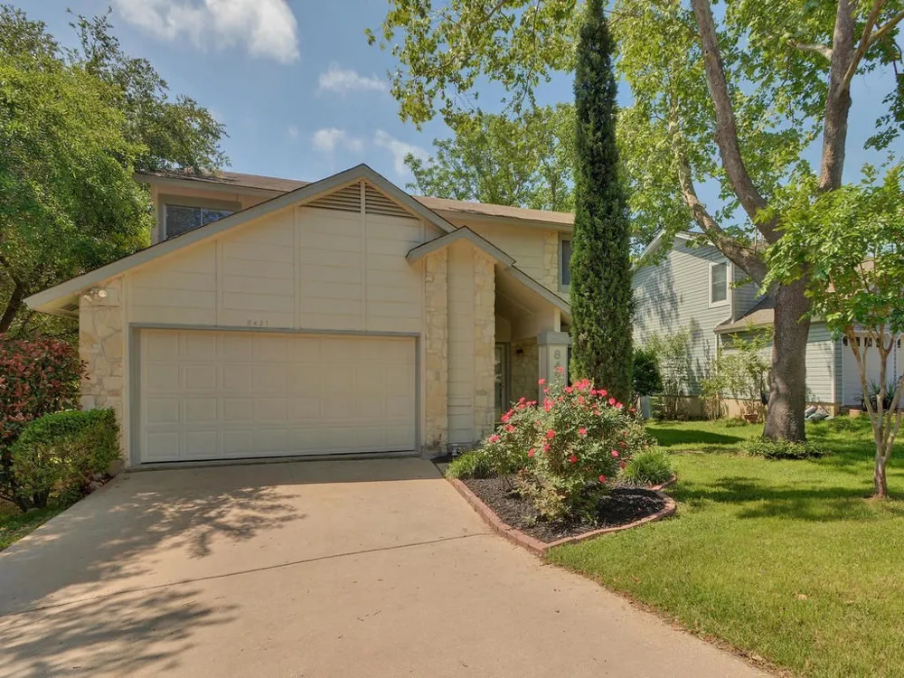 8421 Spring Valley Drive Austin, TX 78736
