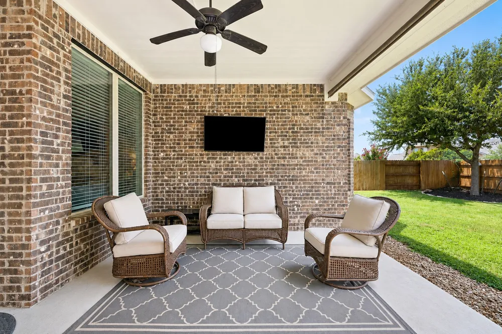 5524 Brady Bayou Cove Austin, TX 78738