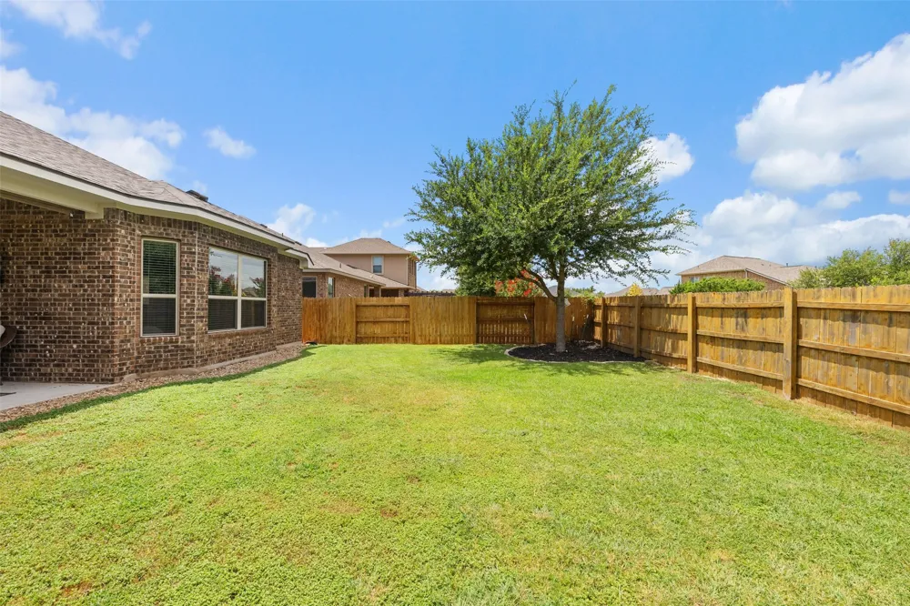 5524 Brady Bayou Cove Austin, TX 78738