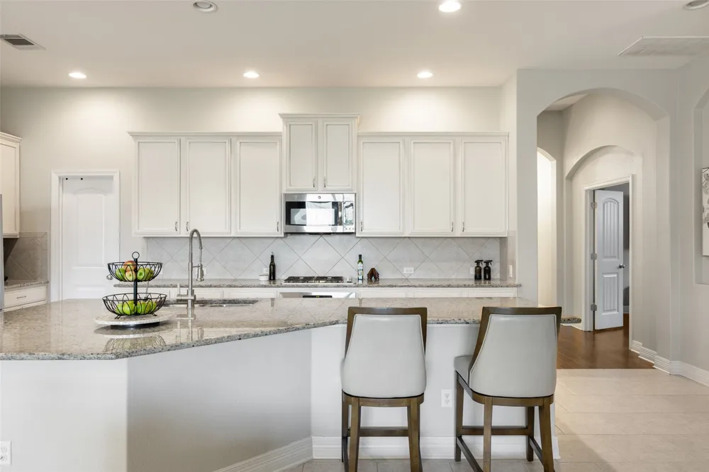 5524 Brady Bayou Cove Austin, TX 78738