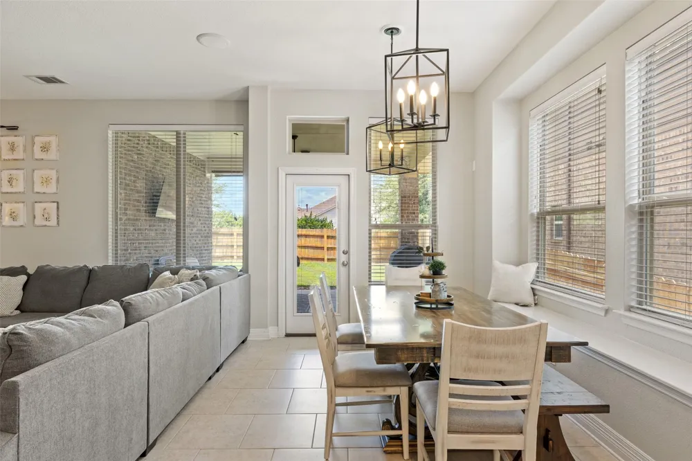 5524 Brady Bayou Cove Austin, TX 78738