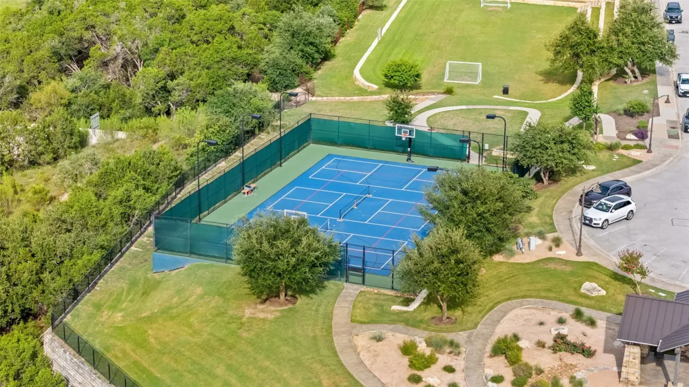 5524 Brady Bayou Cove Austin, TX 78738