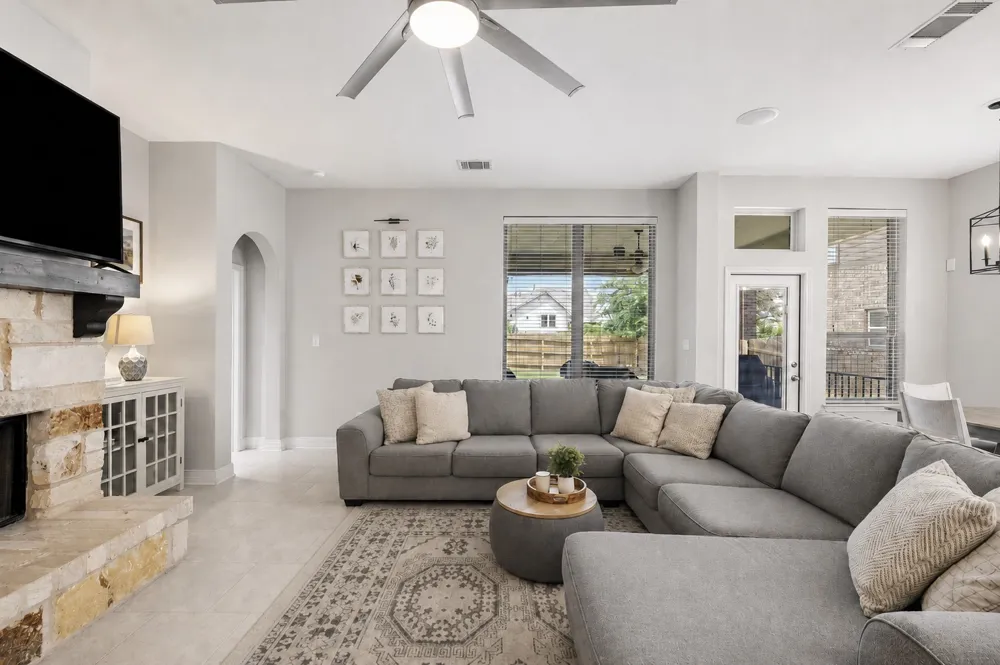 5524 Brady Bayou Cove Austin, TX 78738