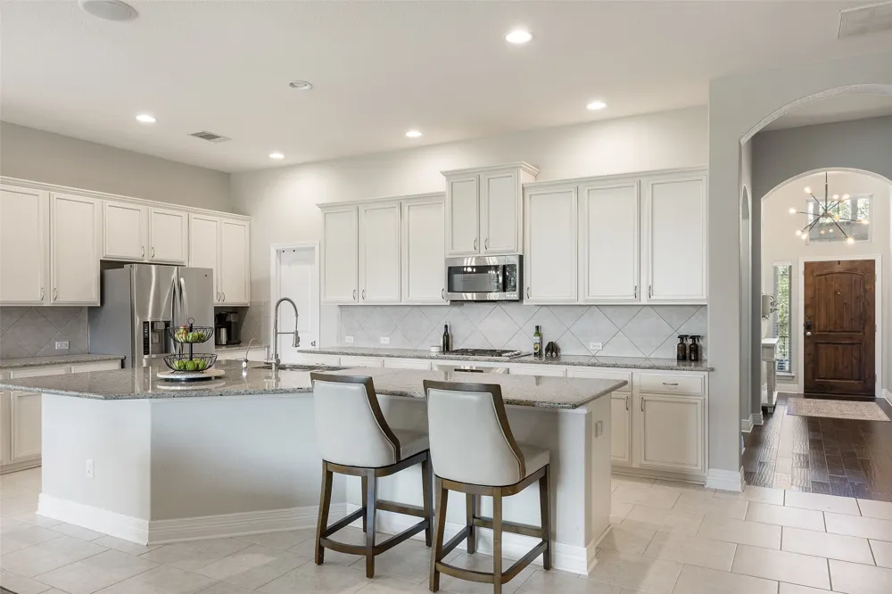 5524 Brady Bayou Cove Austin, TX 78738