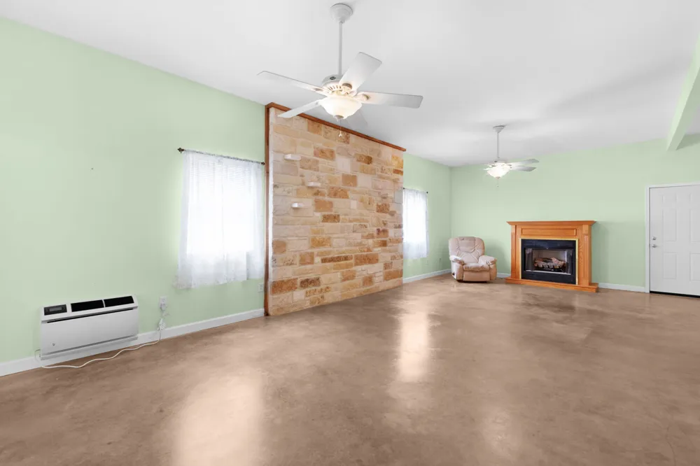 204 Deer Ridge Drive Burnet, TX 78611