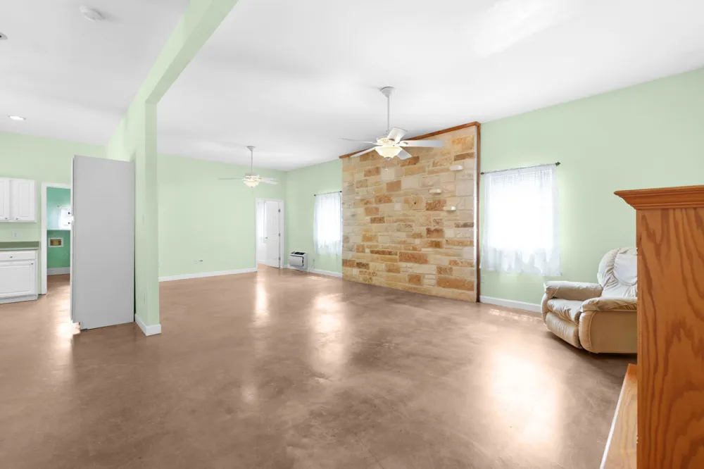 204 Deer Ridge Drive Burnet, TX 78611