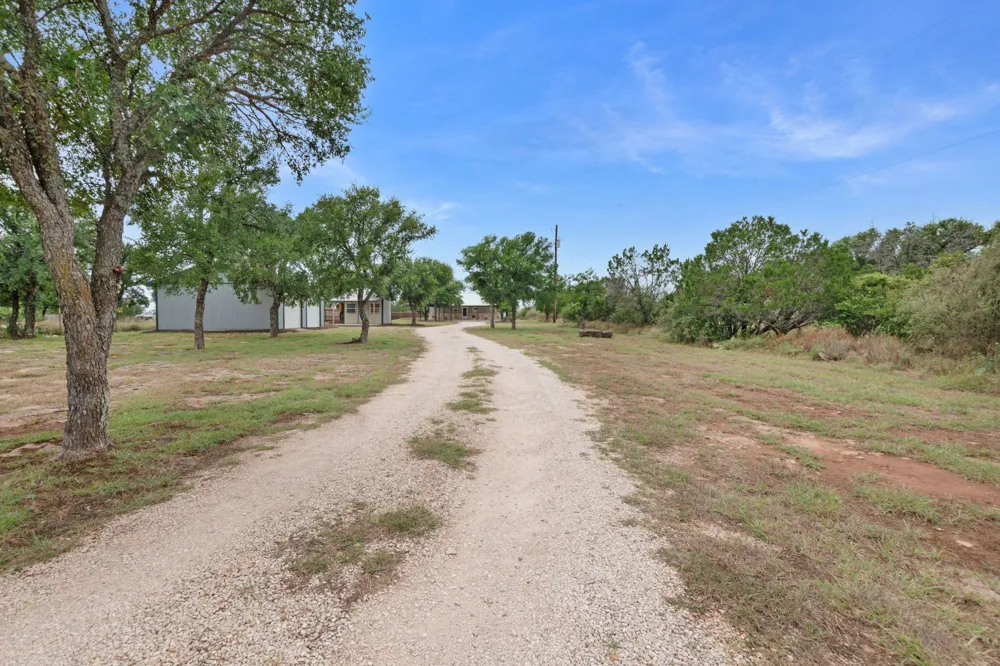 204 Deer Ridge Drive Burnet, TX 78611