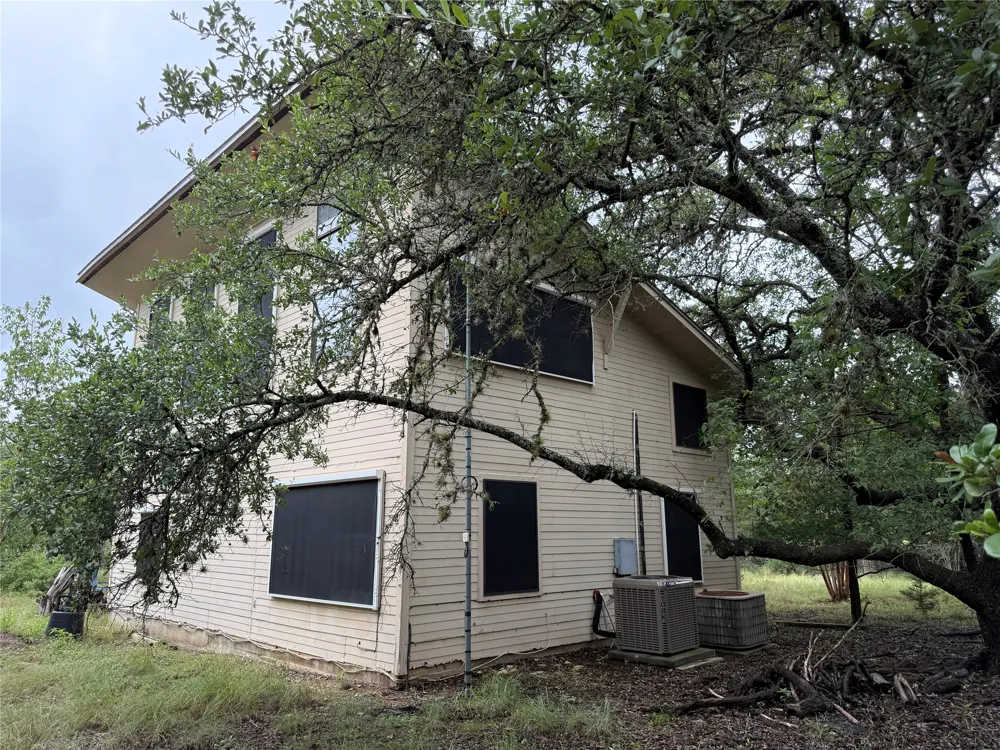 500 Ridge Oak Drive Wimberley, TX 78676
