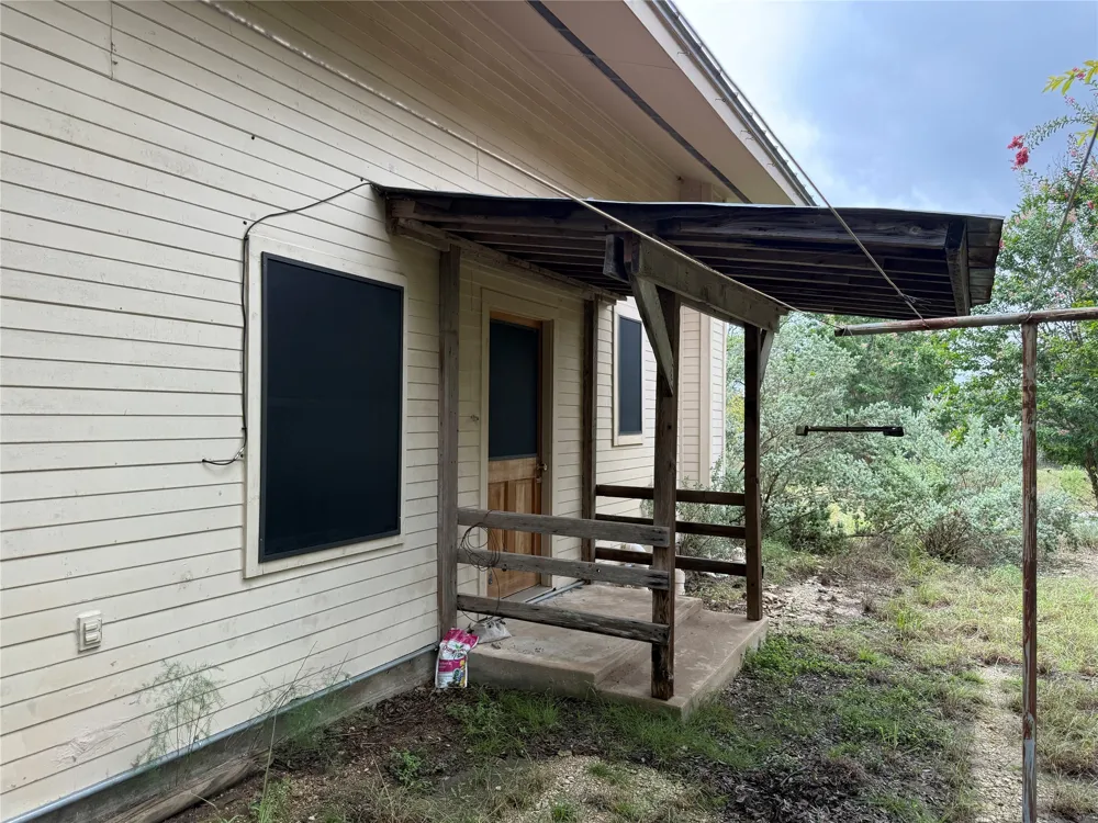 500 Ridge Oak Drive Wimberley, TX 78676