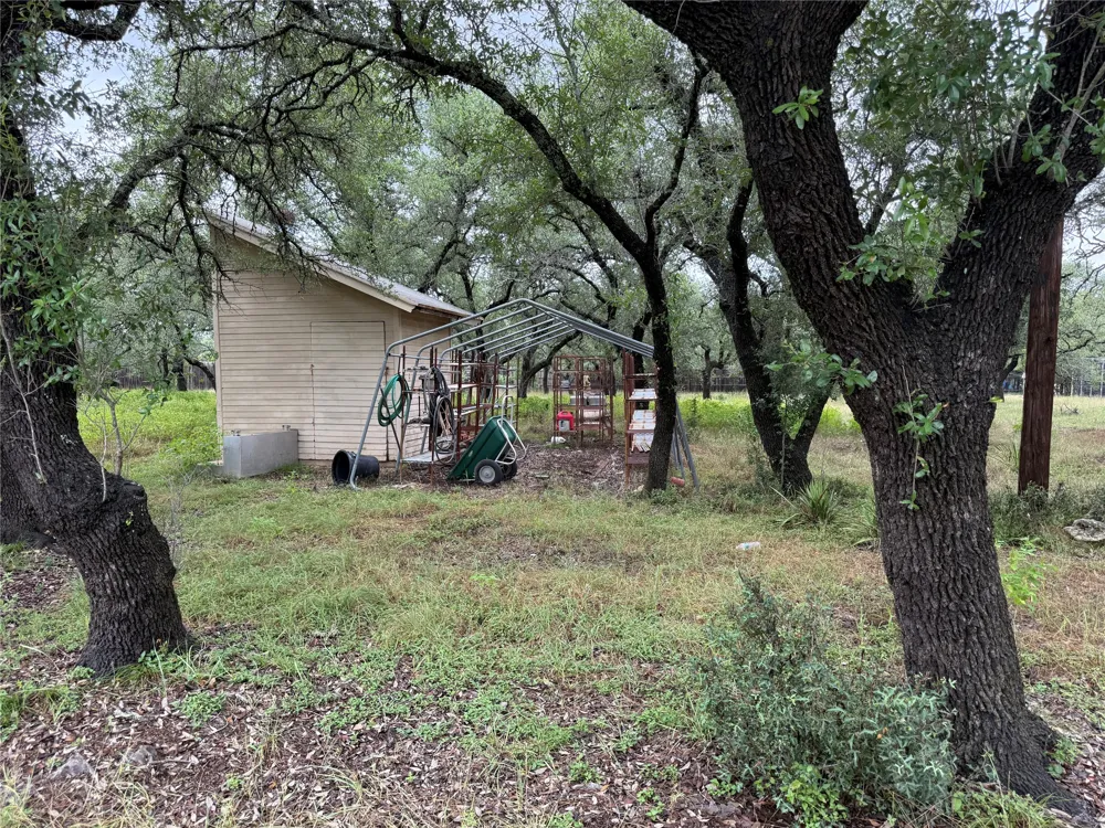 500 Ridge Oak Drive Wimberley, TX 78676