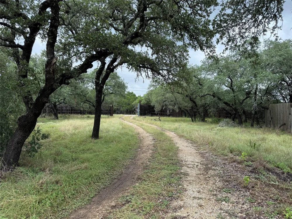 500 Ridge Oak Drive Wimberley, TX 78676