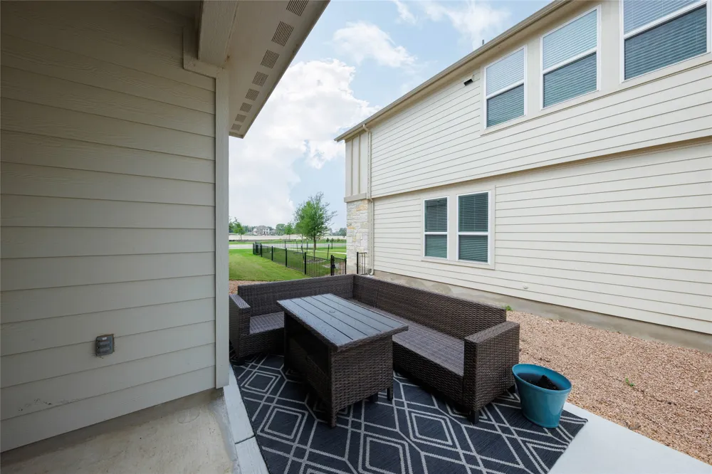 821 Lone Peak Way Dripping Springs, TX 78620