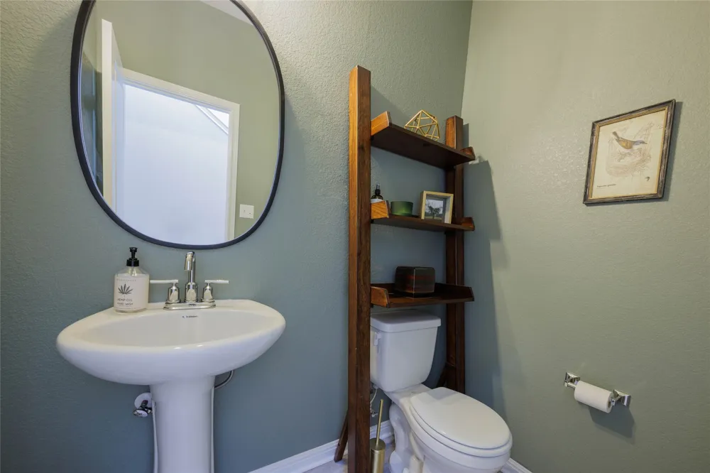 821 Lone Peak Way Dripping Springs, TX 78620