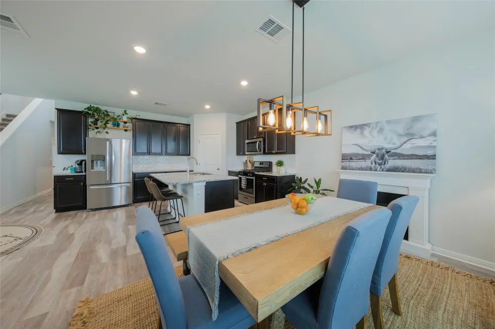821 Lone Peak Way Dripping Springs, TX 78620