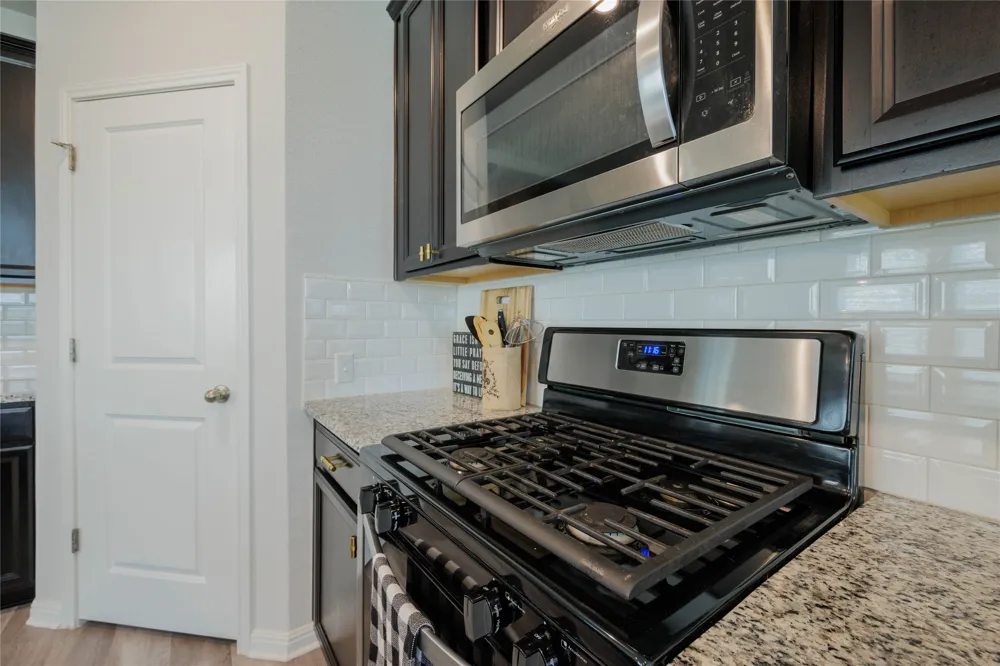 821 Lone Peak Way Dripping Springs, TX 78620