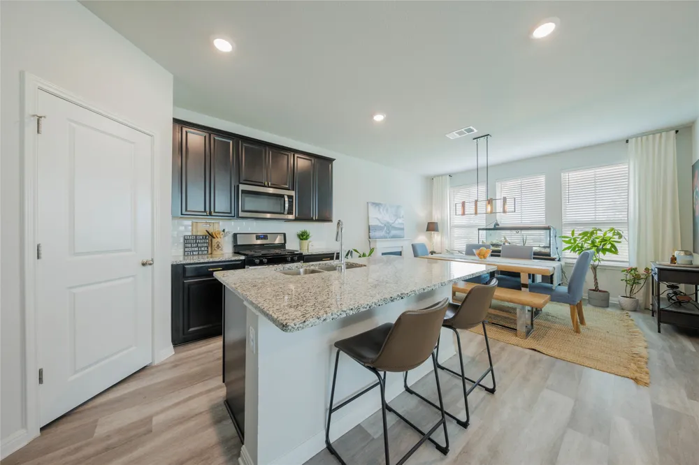 821 Lone Peak Way Dripping Springs, TX 78620