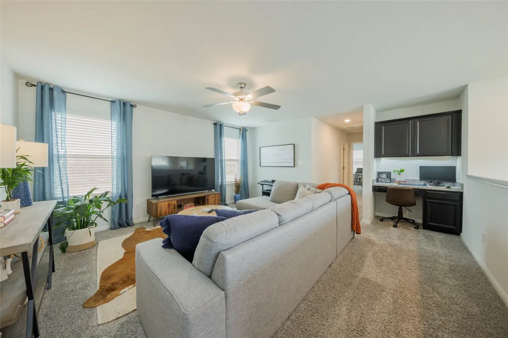 821 Lone Peak Way Dripping Springs, TX 78620
