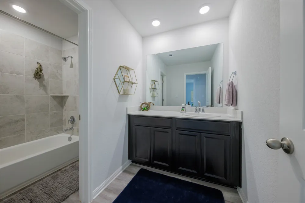 821 Lone Peak Way Dripping Springs, TX 78620