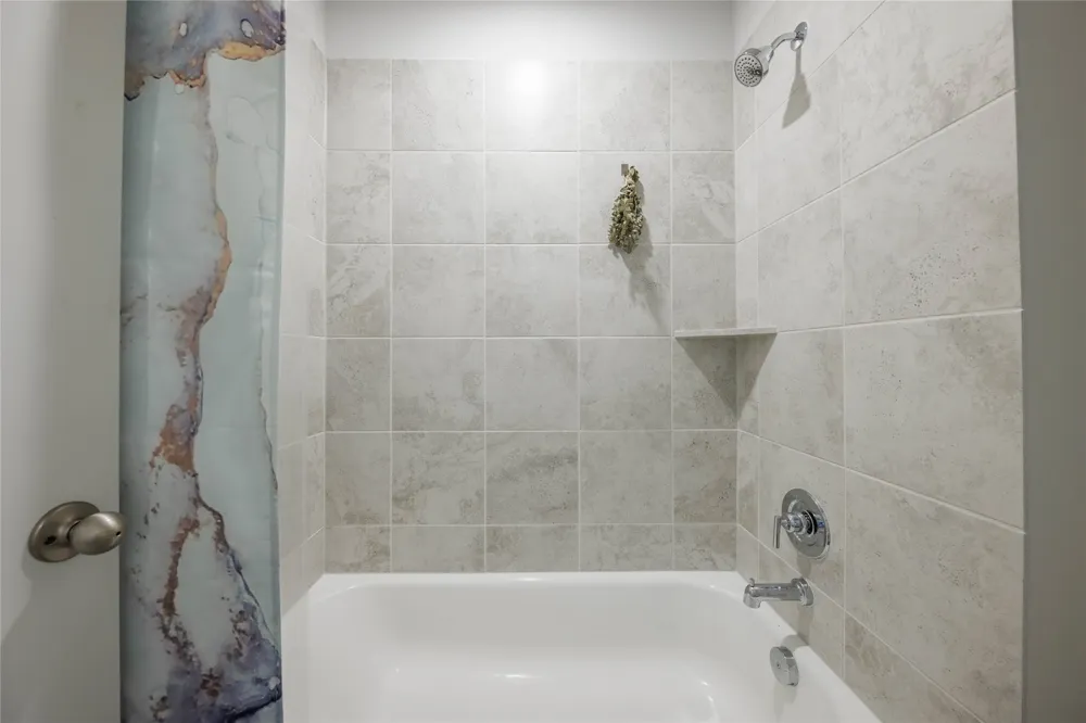 821 Lone Peak Way Dripping Springs, TX 78620