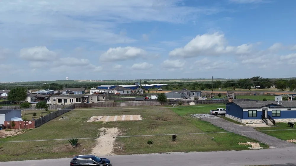 258 Arrowhead Cove Kyle, TX 78640