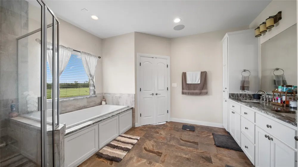 1606 County Road 216 Giddings, TX 78942