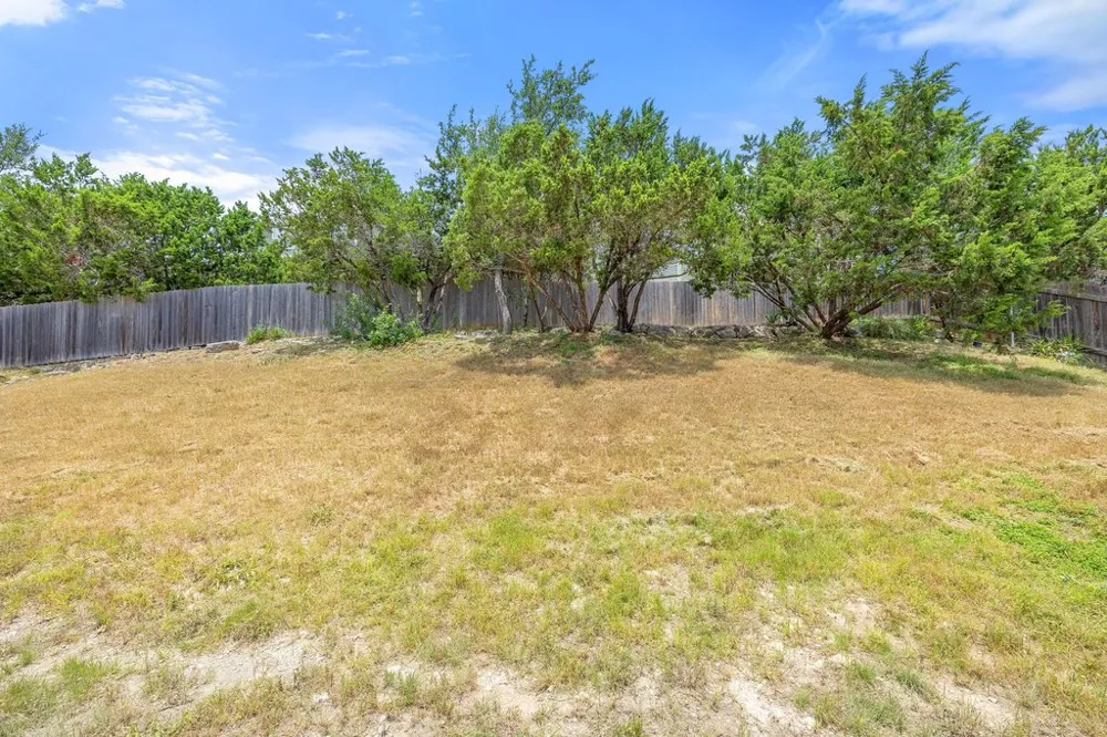 714 Newport Drive Spicewood, TX 78669