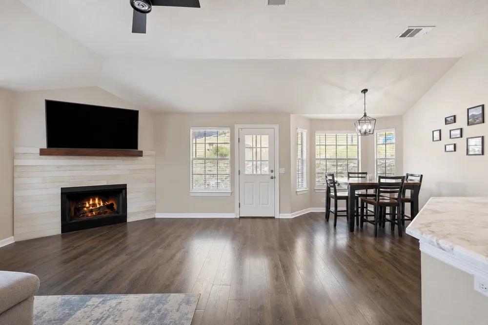 714 Newport Drive Spicewood, TX 78669