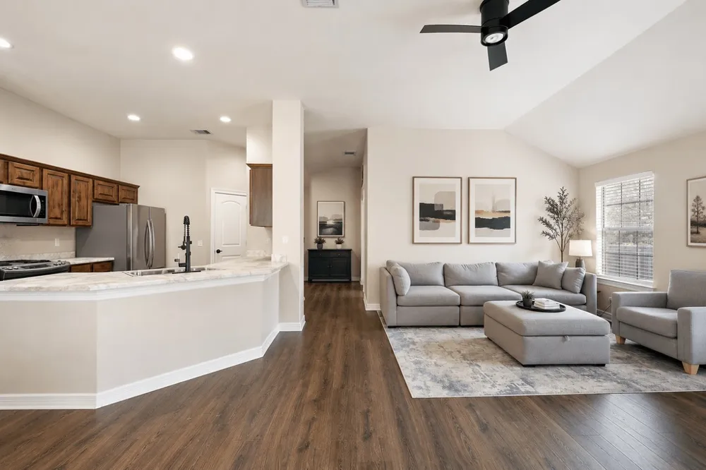 714 Newport Drive Spicewood, TX 78669