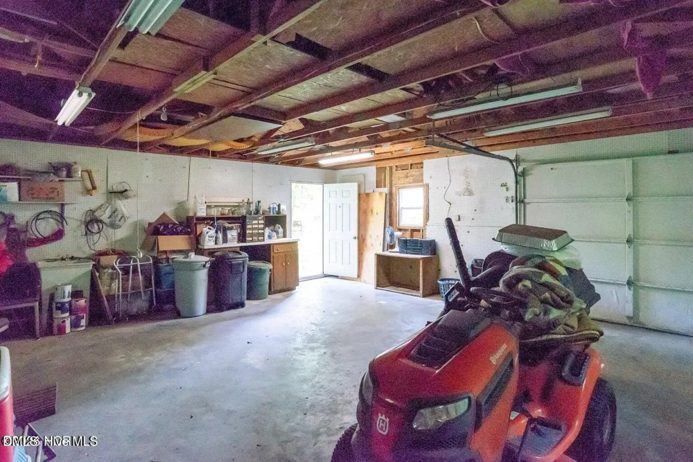 3286 Nc 122 S Pinetops, NC 27864