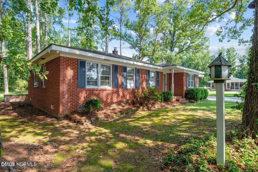 3286 Nc 122 S Pinetops, NC 27864