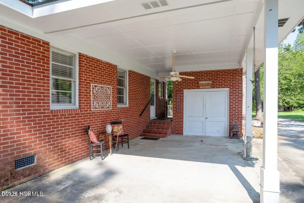 3286 Nc 122 S Pinetops, NC 27864