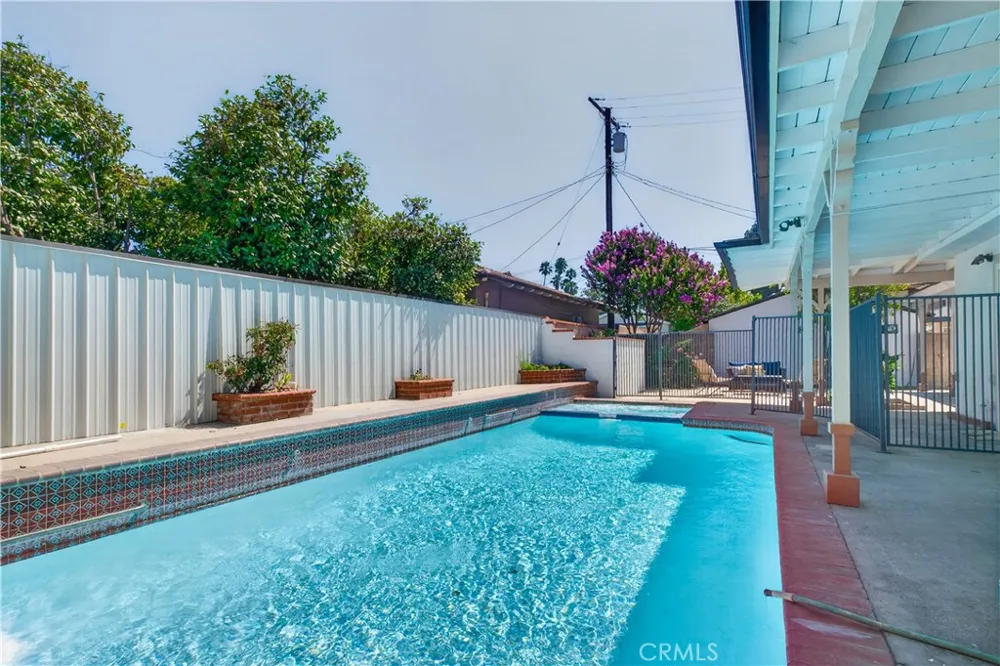 21 W Camino Real Arcadia, CA 91007