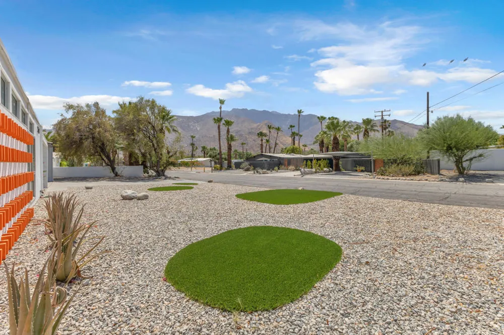 2410 Starr Road Palm Springs, CA 92262