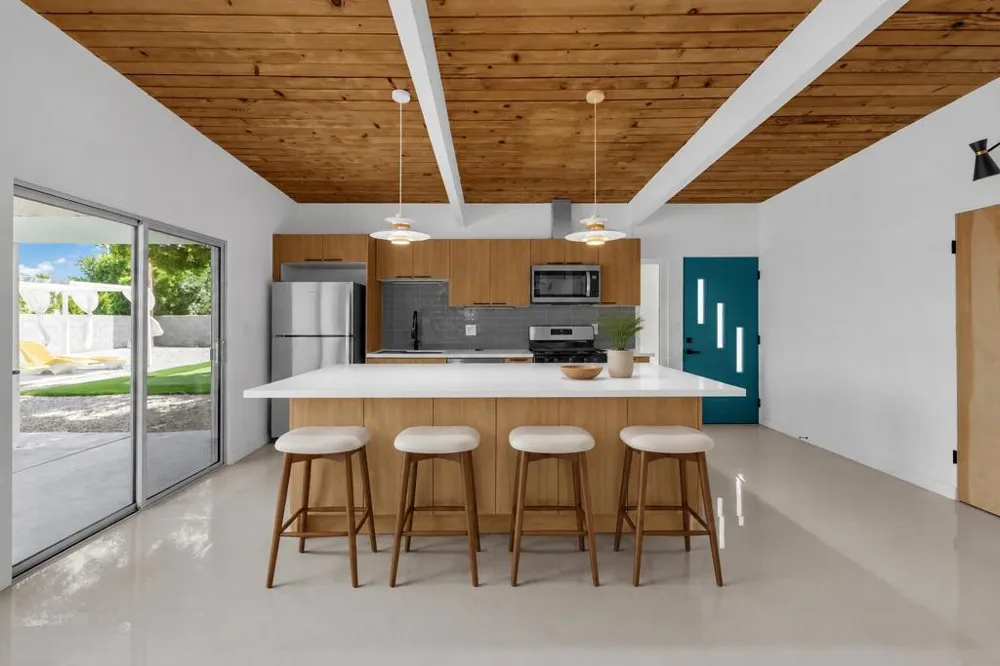 2410 Starr Road Palm Springs, CA 92262