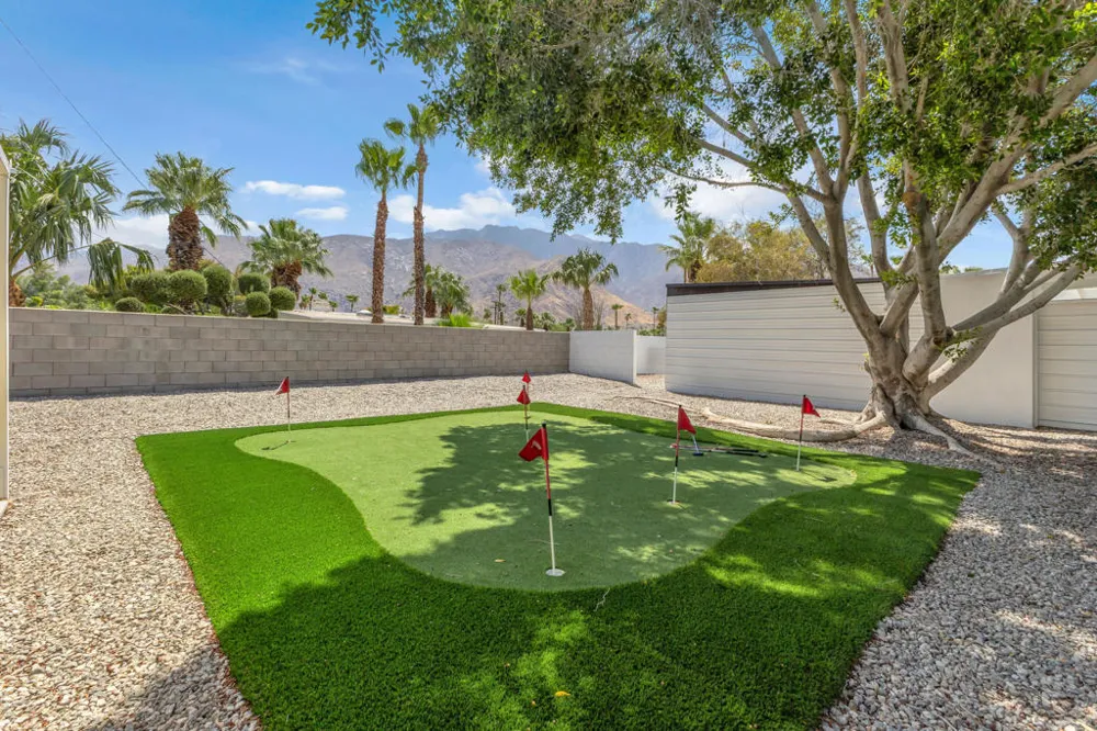 2410 Starr Road Palm Springs, CA 92262