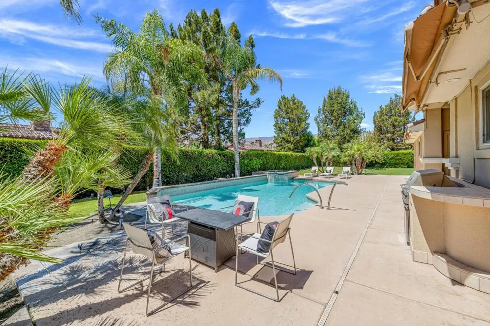 14 Collegiate Circle Rancho Mirage, CA 92270