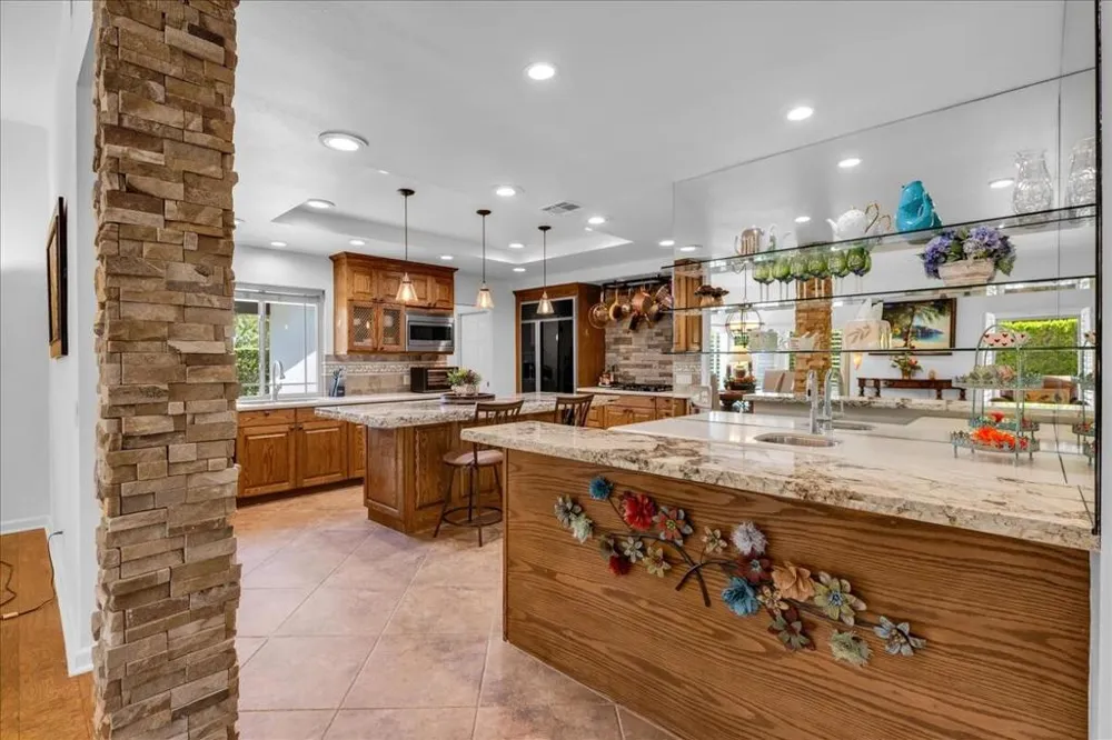 45595 ViA Corona Indian Wells, CA 92210