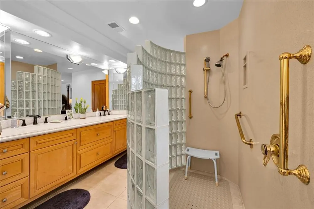 45595 ViA Corona Indian Wells, CA 92210