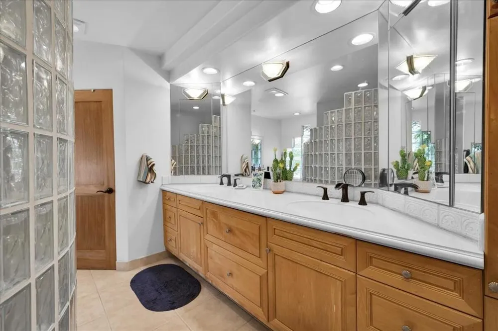 45595 ViA Corona Indian Wells, CA 92210